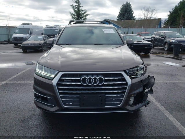 WA1LAAF74JD039831 Audi Q7 3.0t Premium