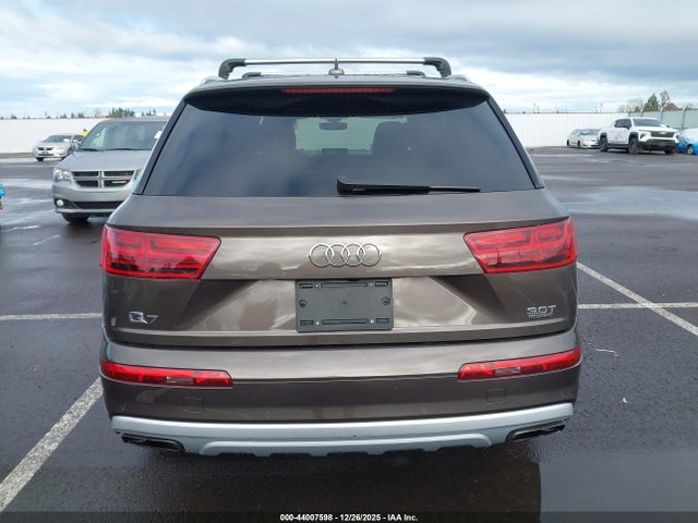 WA1LAAF74JD039831 Audi Q7 3.0t Premium