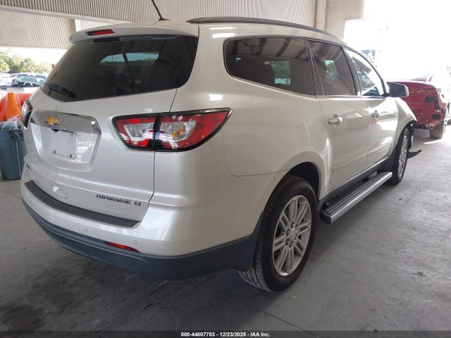 2015 CHEVROLET TRAVERSE 1GNKRGKD9FJ319124 Photo 3