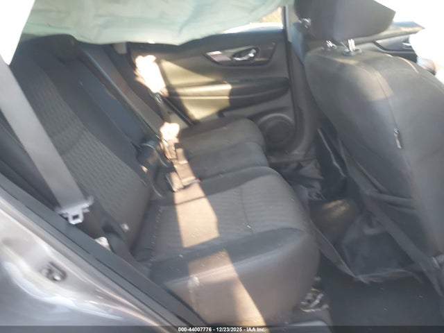 2019 NISSAN ROGUE 5N1AT2MT6KC835786 Photo 7