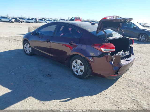 Aukcja sprzedaży 2017 Kia Forte Lx, vin: 3KPFK4A75HE151216, numer aukcji: 44007882