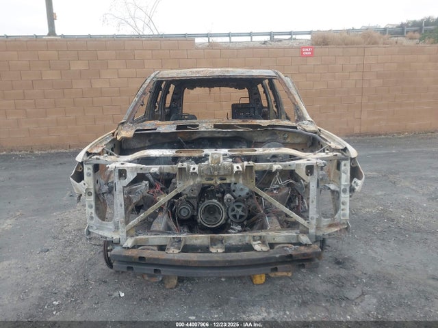 Chevrolet Tahoe Lt 2018 1GNSCBKC0JR154408 Image 12
