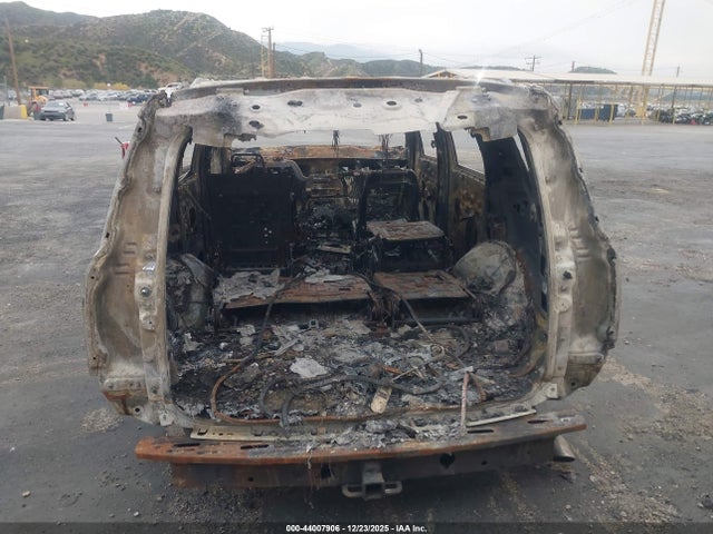 Chevrolet Tahoe Lt 2018 1GNSCBKC0JR154408 Image 16