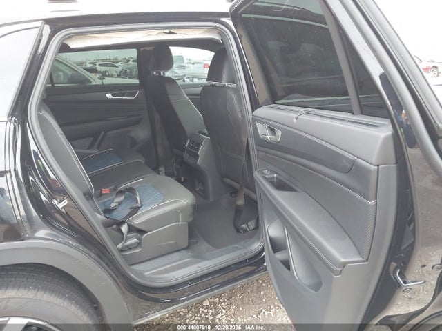 Продаж на аукціоні авто 2026 Volkswagen Atlas Cross Sport Sel Premium R-line, vin: 1V2FC2CA6TC209679, номер лоту: 44007919