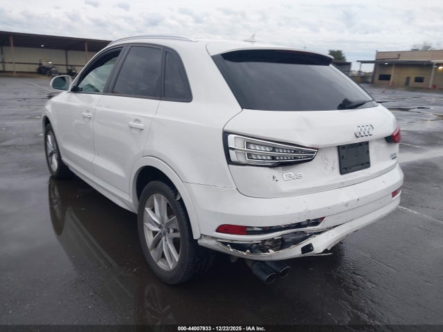 WA1ECCFS9HR006436 Audi Q3 2.0t Premium