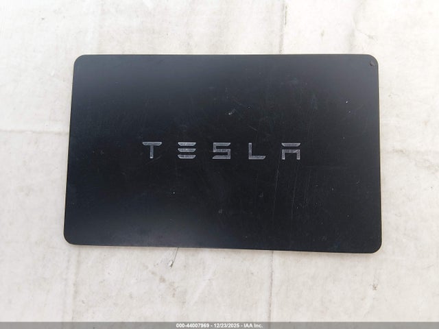 Продаж на аукціоні авто 2024 Tesla Model Y Long Range Dual Motor All-wheel Drive, vin: 7SAYGDEE8RF078148, номер лоту: 44007969