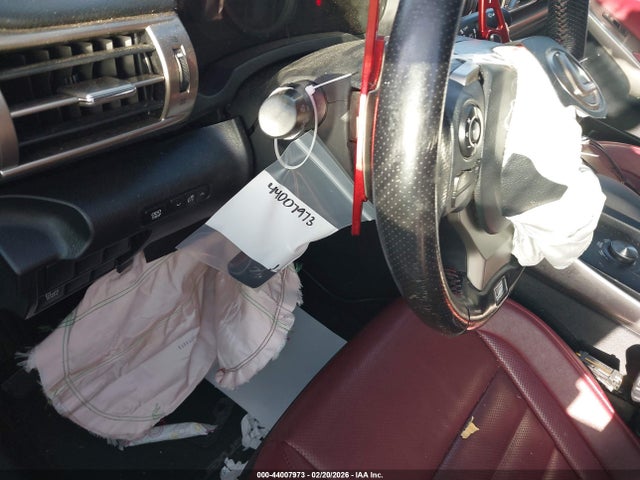 JTHBA1D21G5030661 Lexus IS 200T