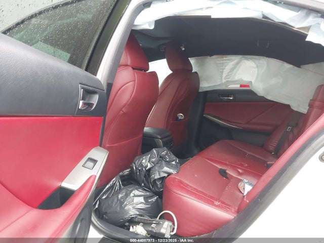 2016 LEXUS IS 200T JTHBA1D21G5030661 Photo 7