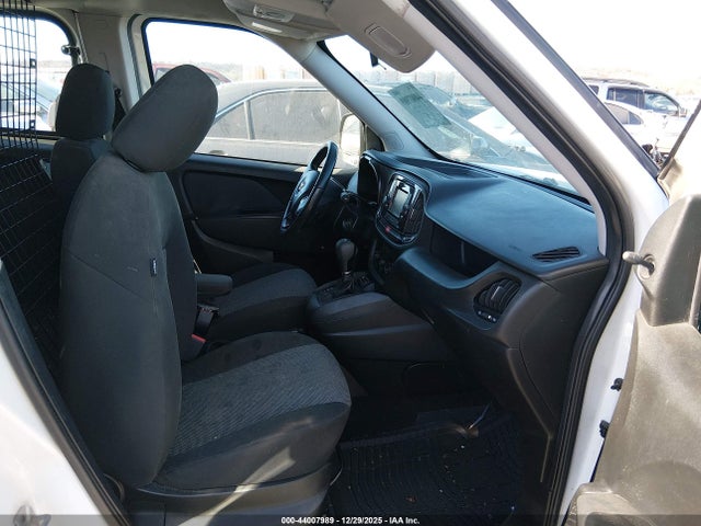 44007989 :رقم المزاد ، ZFBERFAB0H6F47587 vin ، 2017 Ram Promaster City Tradesman مزاد بيع