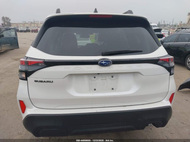 Subaru Forester Premium 2025 JF2SLDBC4SH459102 Image 15