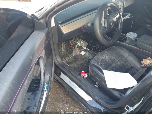 2018 TESLA MODEL 3 5YJ3E1EA6JF043489 Photo 4