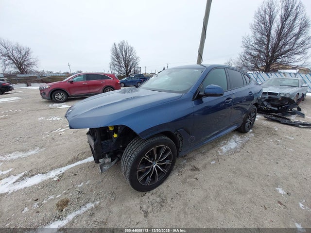 2021 BMW X6 5UXCY6C03M9F06820 Photo 1