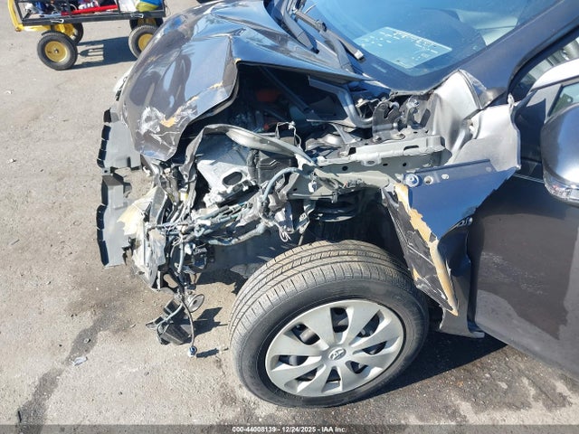 2013 TOYOTA PRIUS C JTDKDTB31D1552810 Photo 5