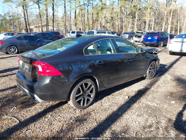 2018 VOLVO S60 YV126MFL2J2466934 Photo 3