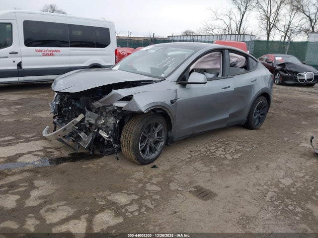 2025 TESLA MODEL Y 7SAYGDEE0SA338433 Photo 1
