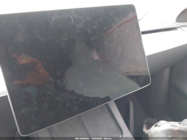 2025 TESLA MODEL Y 7SAYGDEE0SA338433 Photo 6