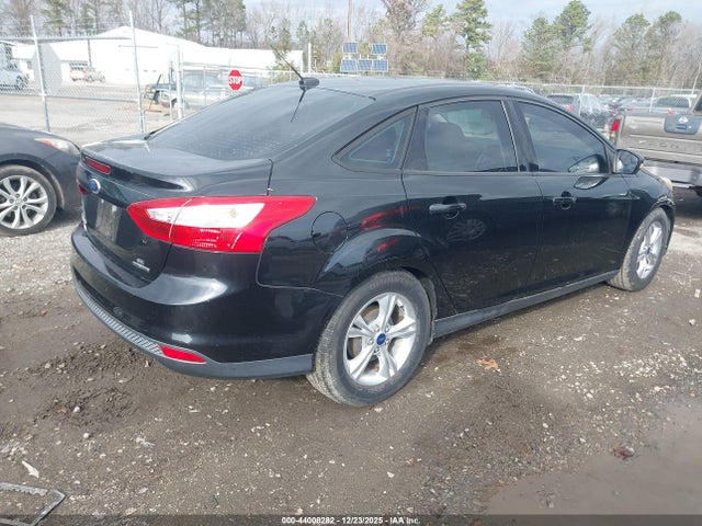 2014 FORD FOCUS 1FADP3F24EL379149 Photo 3