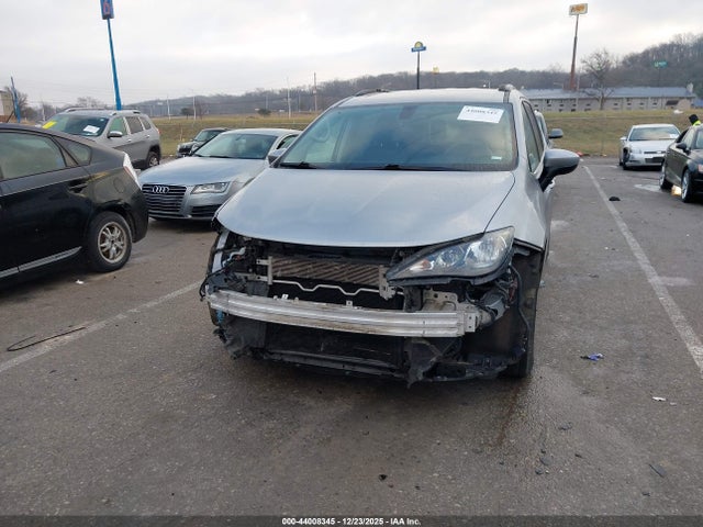Продажа на аукционе авто 2020 Chrysler Voyager Lxi, vin: 2C4RC1DG9LR256918, номер лота: 44008345
