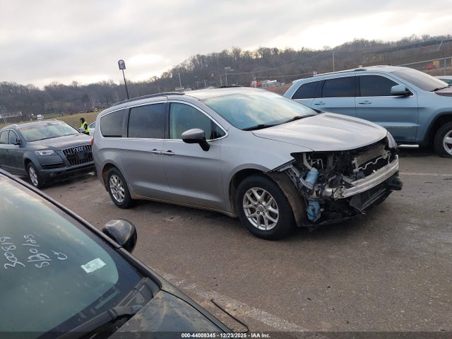 Продажа на аукционе авто 2020 Chrysler Voyager Lxi, vin: 2C4RC1DG9LR256918, номер лота: 44008345