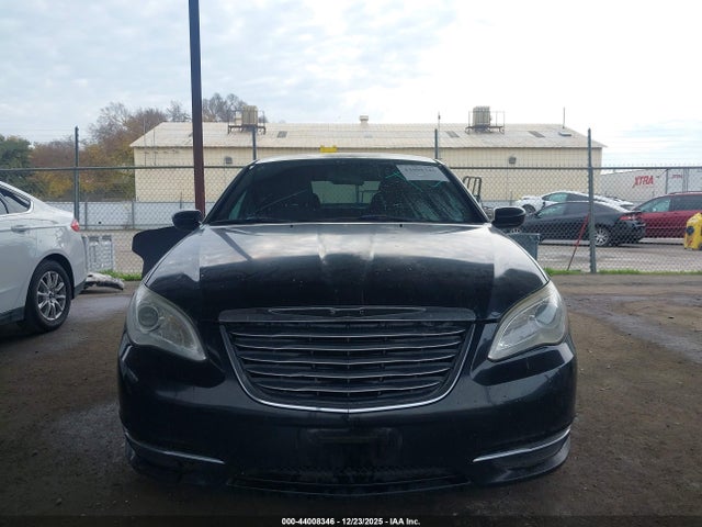 Продаж на аукціоні авто 2013 Chrysler 200 Lx, vin: 1C3CCBAB7DN686065, номер лоту: 44008346