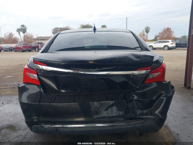 Продаж на аукціоні авто 2013 Chrysler 200 Lx, vin: 1C3CCBAB7DN686065, номер лоту: 44008346