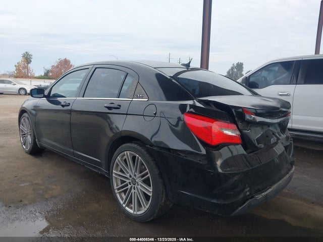 Продаж на аукціоні авто 2013 Chrysler 200 Lx, vin: 1C3CCBAB7DN686065, номер лоту: 44008346