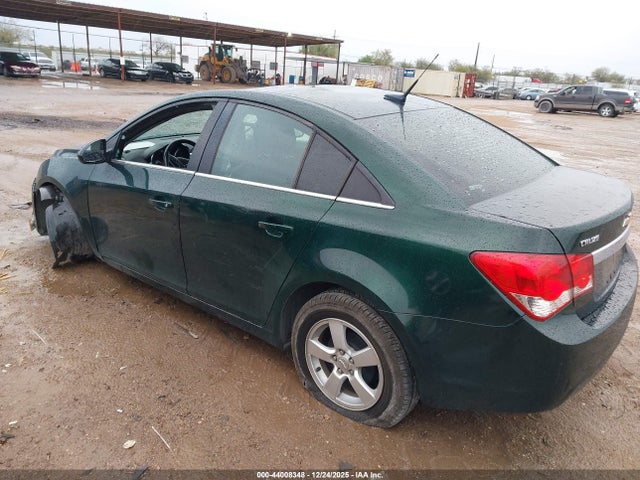 2014 CHEVROLET CRUZE 1G1PC5SB7E7174253 Photo 2