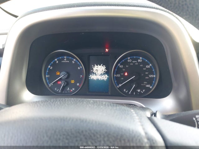 Toyota RAV4 LE 2017 JTMZFREVXHJ700645 Image 7