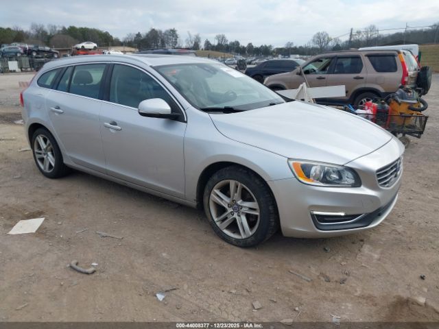 2015 VOLVO V60 YV140MEC6F1196812