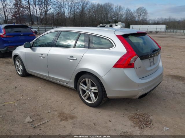 2015 VOLVO V60 YV140MEC6F1196812 Photo 2