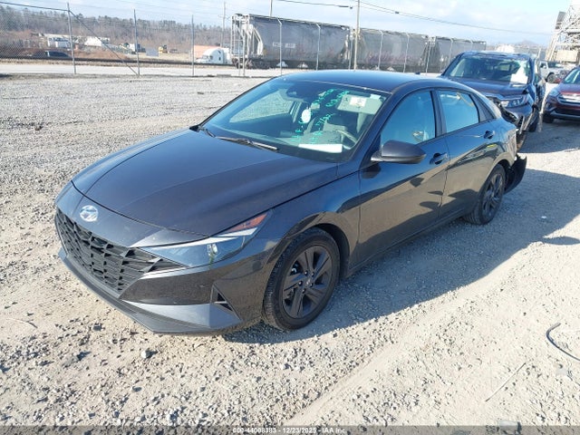 5NPLM4AG2NH075703 Hyundai ELANTRA SEL