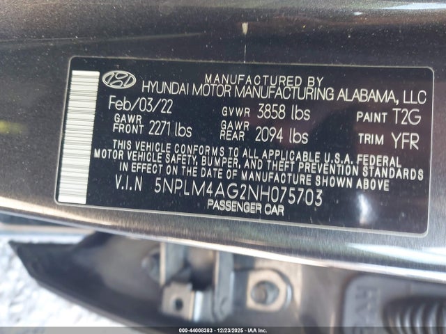 5NPLM4AG2NH075703 Hyundai ELANTRA SEL