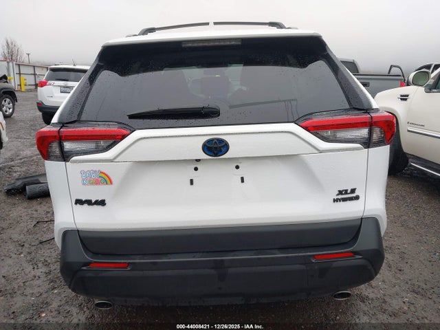 2T3RWRFV9RW236040 Toyota Rav4 Hybrid Xle