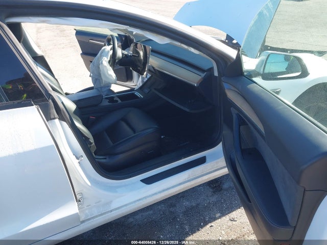 2022 Tesla Model 3 Long Range Dual Motor All-wheel Drive მანქანა იყიდება აუქციონზე, vin: 5YJ3E1EB3NF188522, აუქციონის ნომერი: 44008426