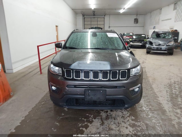 Jeep Compass Latitude Fwd 2018 3C4NJCBB0JT309152 Image 12