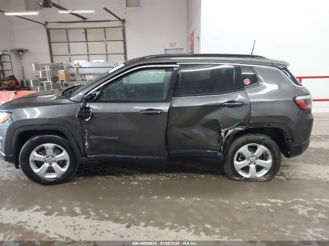 Jeep Compass Latitude Fwd 2018 3C4NJCBB0JT309152 Image 14