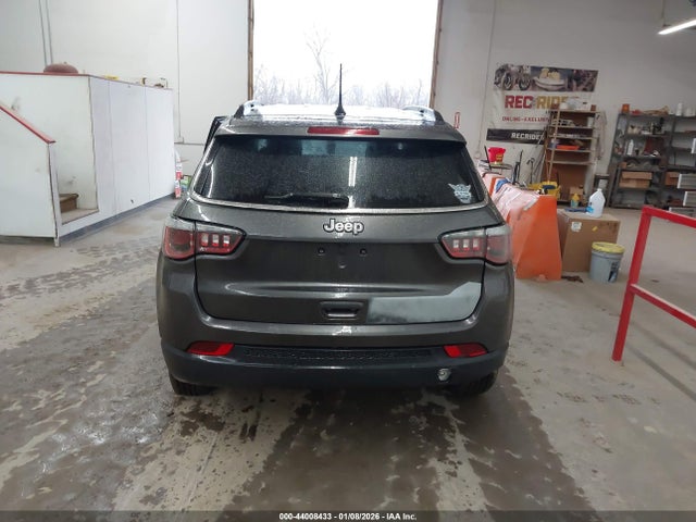 Jeep Compass Latitude Fwd 2018 3C4NJCBB0JT309152 Image 16