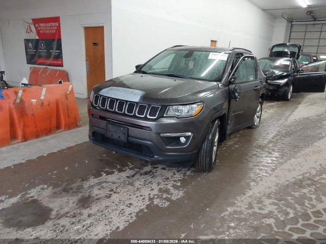 Jeep Compass Latitude Fwd 2018 3C4NJCBB0JT309152 Image 2
