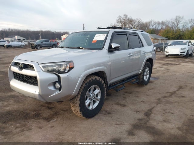 2019 TOYOTA 4RUNNER JTEBU5JRXK5640192 Photo 1