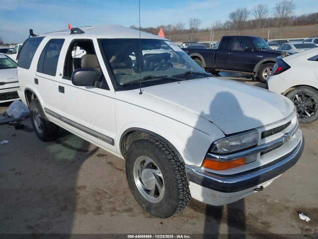 2000 CHEVROLET BLAZER 1GNDT13W0Y2126543