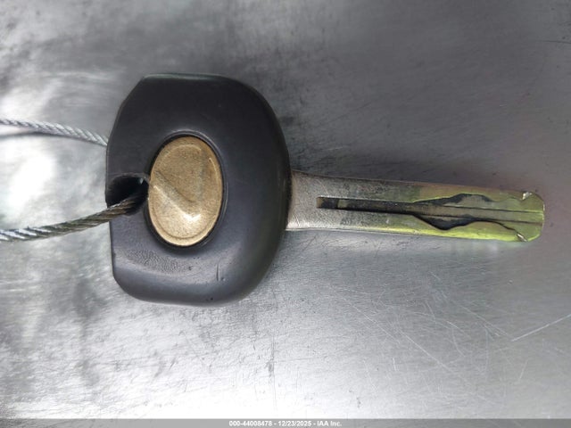 2005 LEXUS IS 300 JTHBD192550094289 Photo 10
