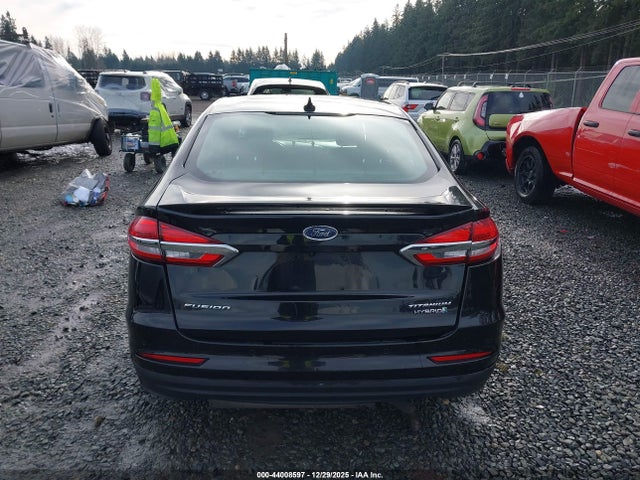 Ford Fusion Hybrid Titanium 2019 3FA6P0RUXKR191107 Image 16