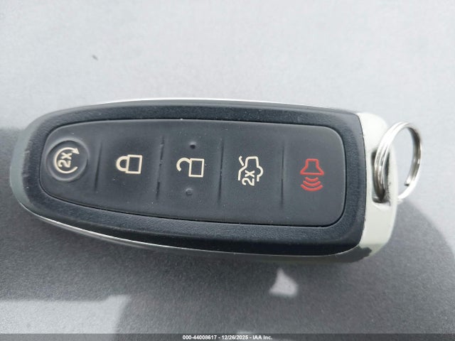 1FMCU9GD4KUA21147 Ford ESCAPE SE