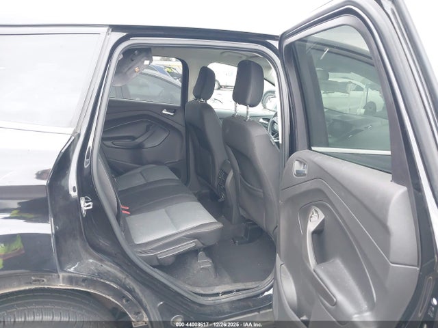 1FMCU9GD4KUA21147 Ford ESCAPE SE