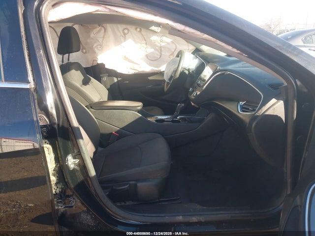 1G1ZD5ST4LF126338 Chevrolet Malibu Fwd Lt