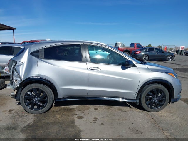 3CZRU5H12NM717083 Honda Hr-v 2wd Sport