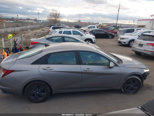 KMHLL4AG7MU142363 Hyundai ELANTRA SE