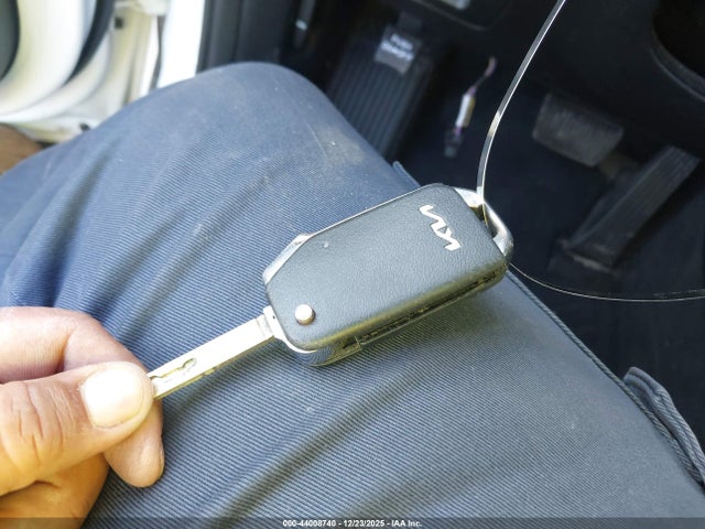 44008740 :رقم المزاد ، 5XYRG4LCXNG150781 vin ، 2022 Kia Sorento Lx مزاد بيع