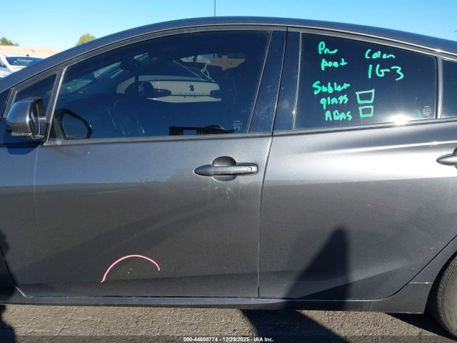 Toyota Prius Prime Plus 2017 JTDKARFP2H3043926 Image 15