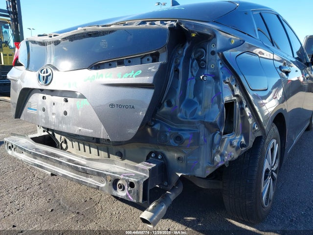 Toyota Prius Prime Plus 2017 JTDKARFP2H3043926 Image 6